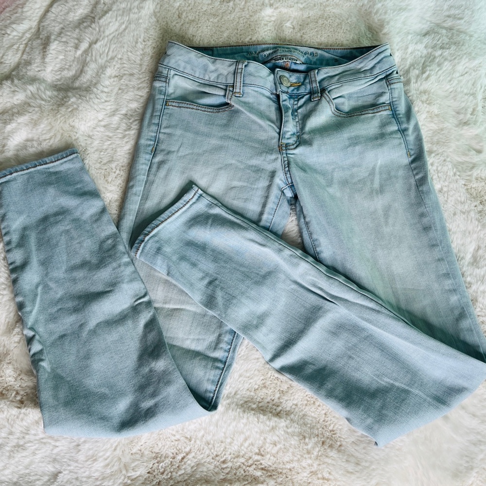 American Eagle Outfitters Light Blue Skinny Jeans